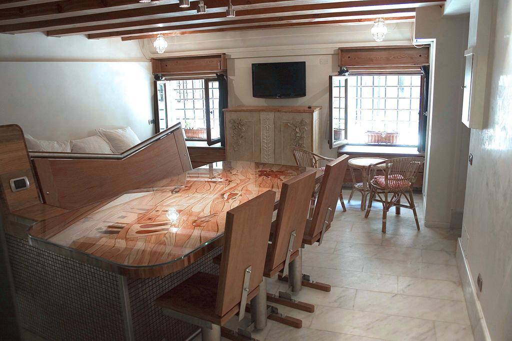 Casa Carlo Goldoni Apartment Venice Ngoại thất bức ảnh